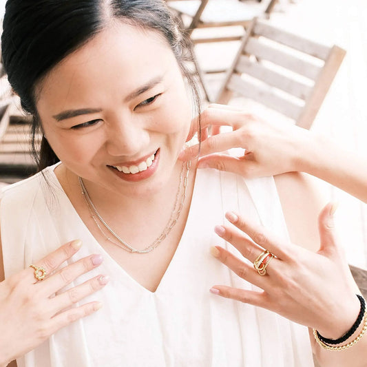 How to Stack Necklaces Without Tangling or Fading?