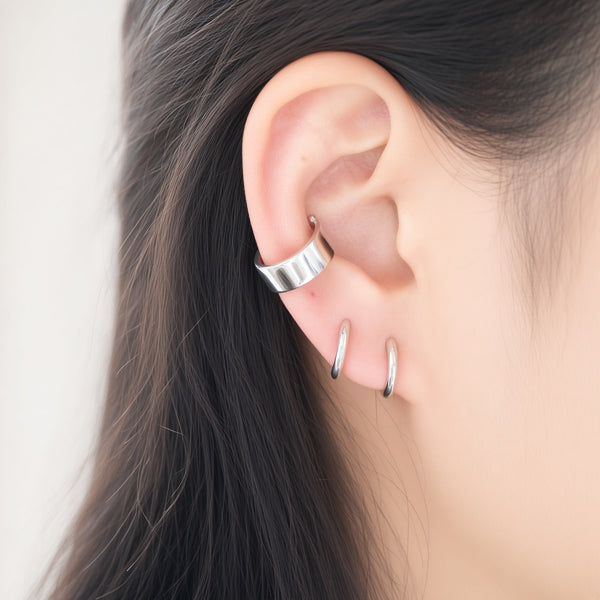 Bold Minimalist Ear Cuff (Single)