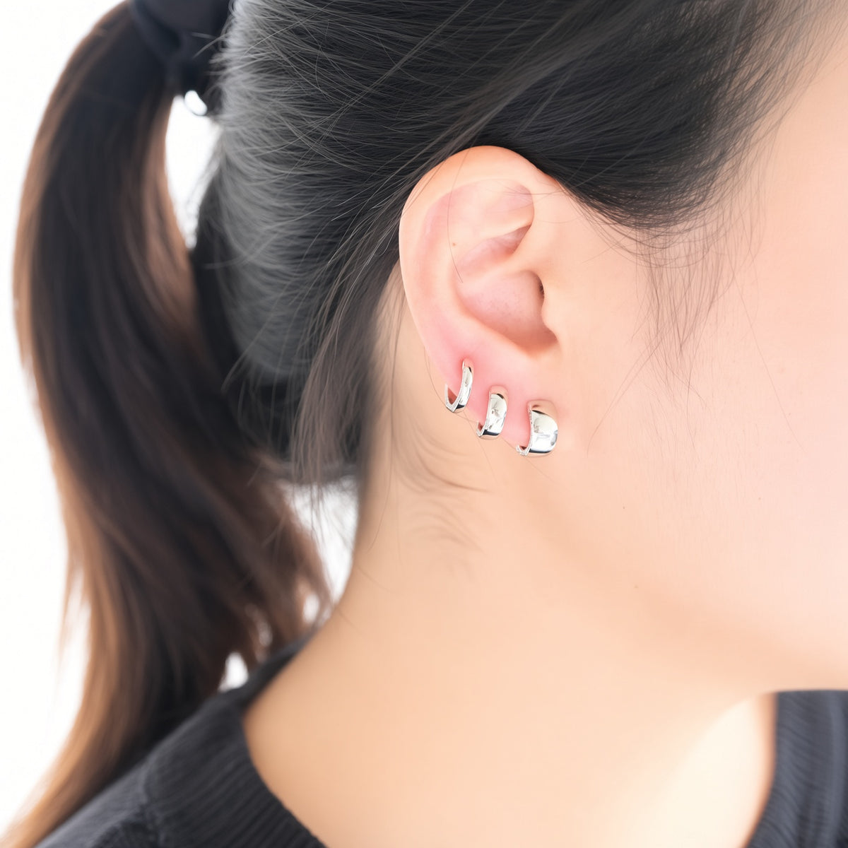 Essential Diamond-Edge Huggie Hoops