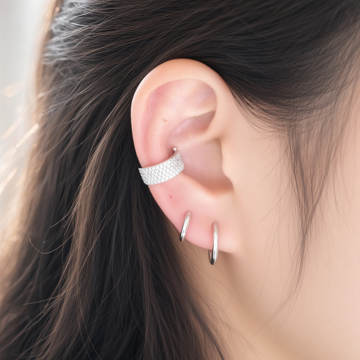 Diamond Pavé Ear Cuff (Single)