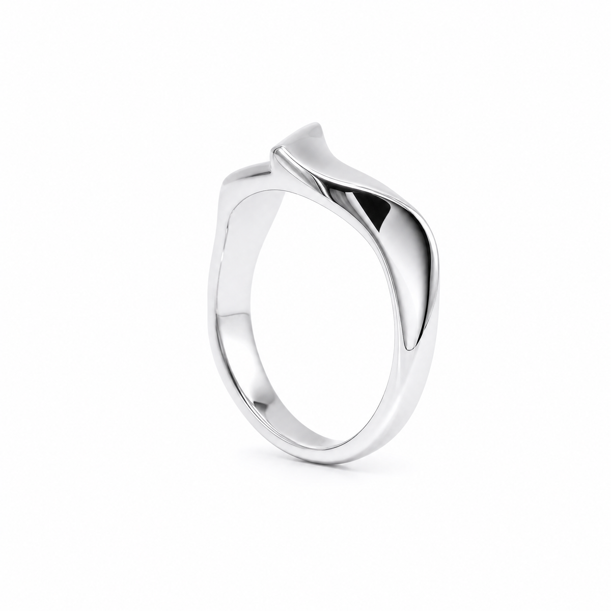 Twisted Wave Ring